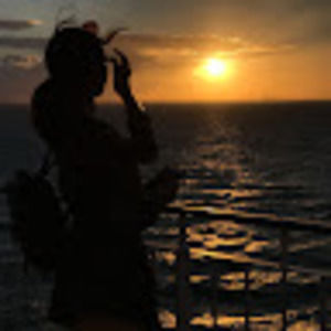 Meet your Posher, Thiveya